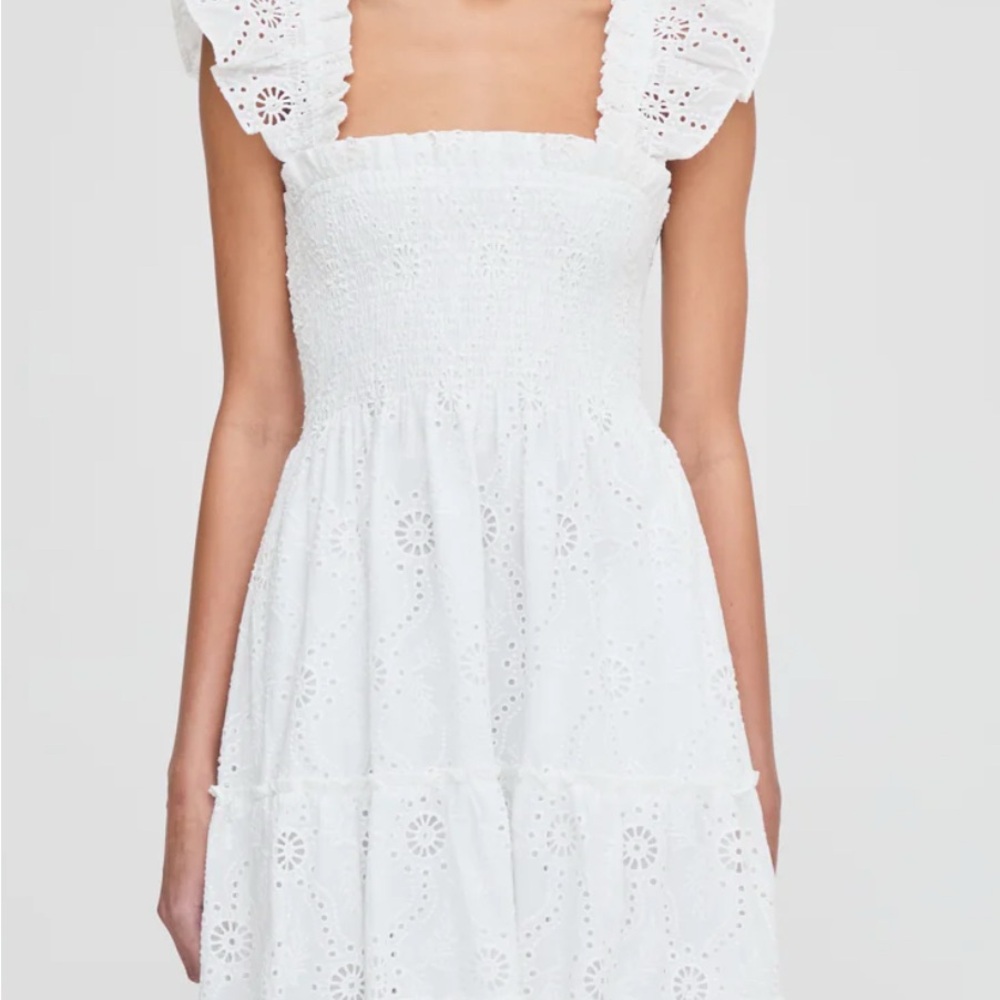 The Ellie Nap Dress Hill House 

Perfect condition, size S.